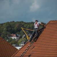 Comment réparer un toit qui s’affaisse ?